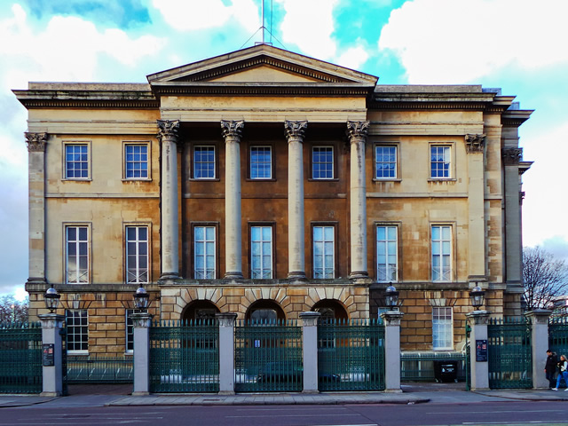 Apsley House Front