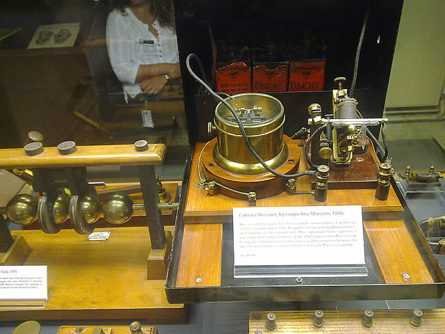 Marconi Radio Receiver