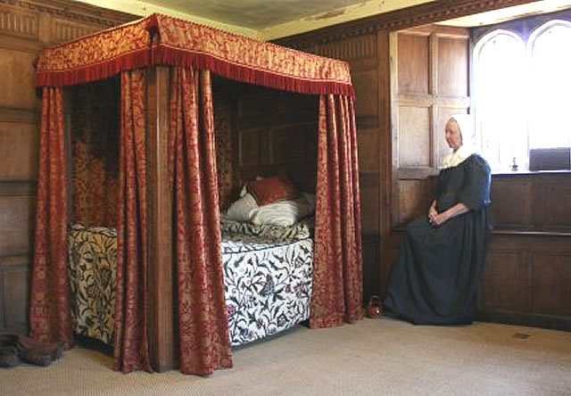 Llancaiach Fawr bedchamber