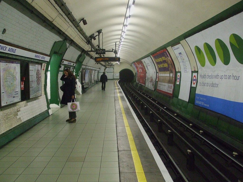 Warwick Avenue Platform