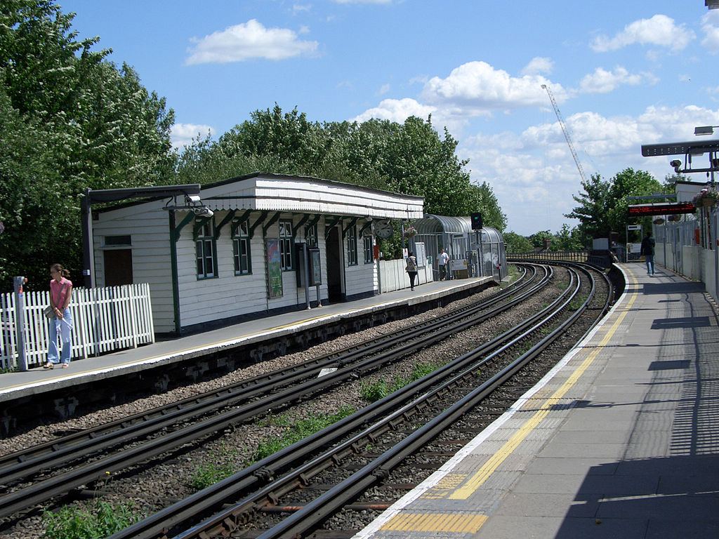 East Acton Platform