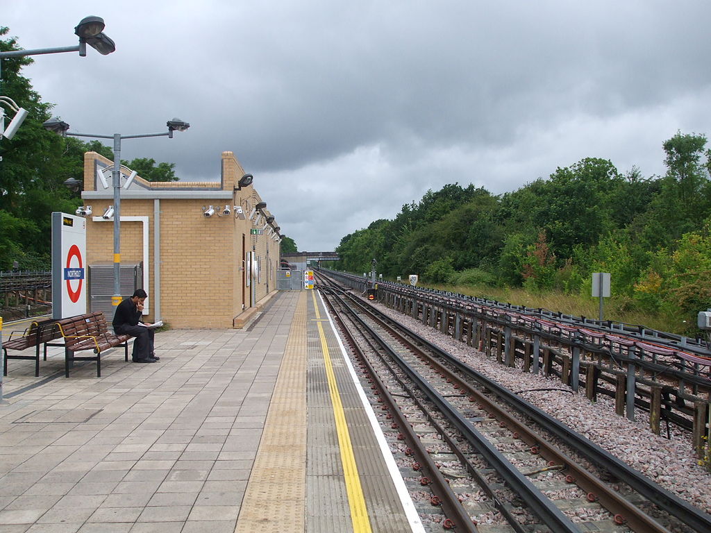 Northolt Platform