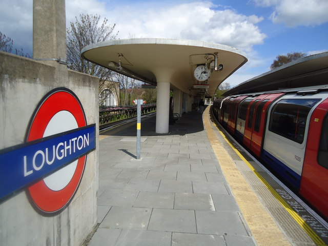 Loughton Platform