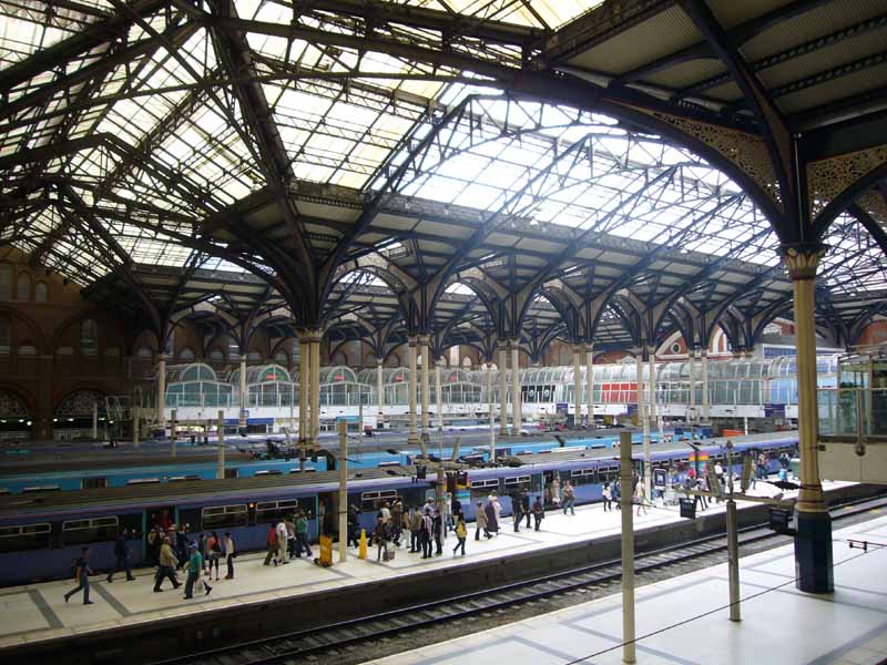 Liverpool Street Platform