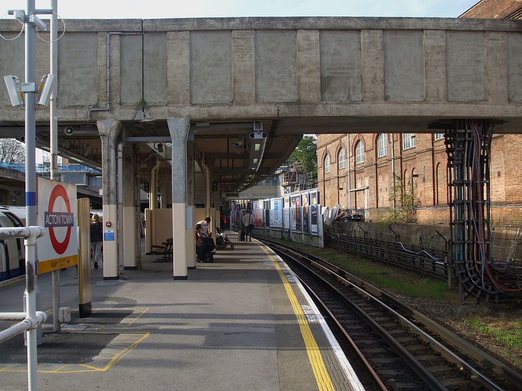 Acton Town Platform