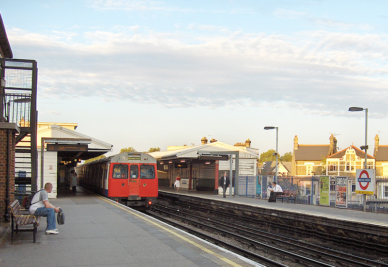 Parsons Green Platform