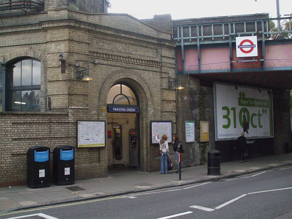 Parsons Green Entrance