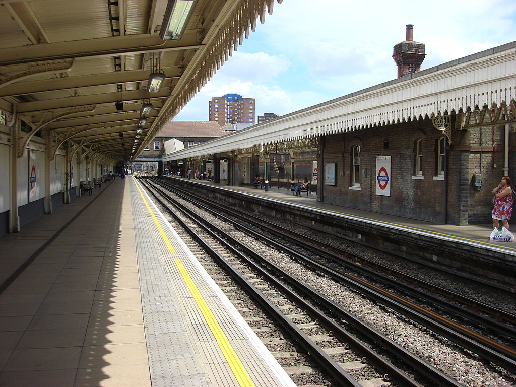 Upton Park Platform