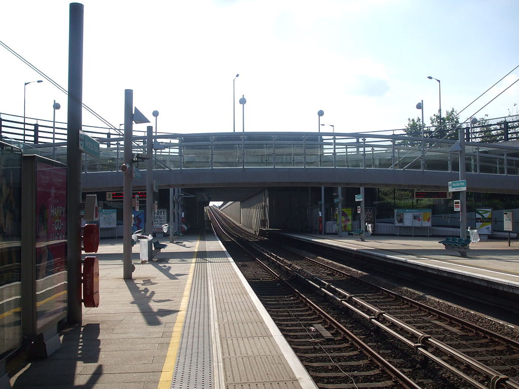 Beckton Park Platform