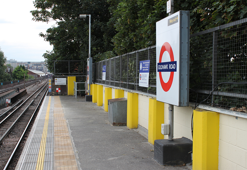 Goldhawk Road Platform
