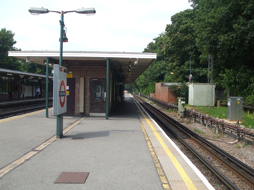 Moor Park Platform