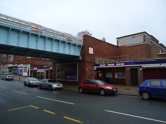 Ruislip Manor Entrance