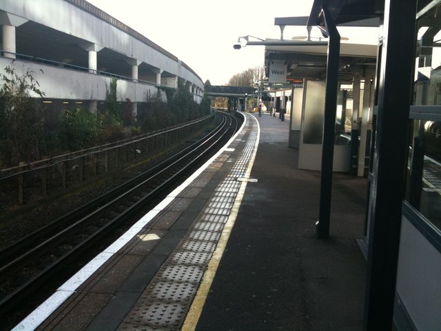 Gunnersbury Platform