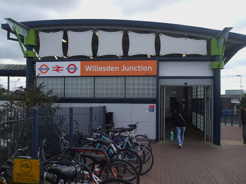 Willesden Junction Entrance