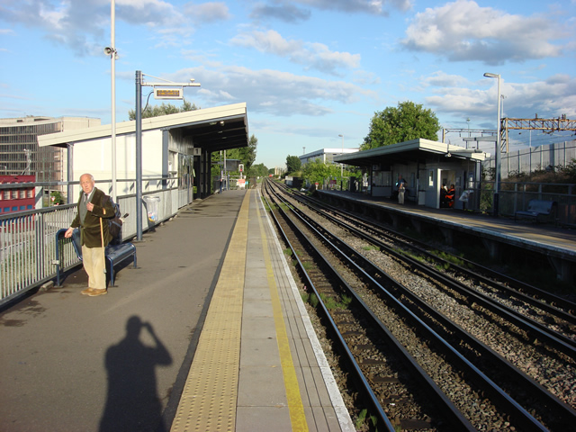 Stonebridge Park Platform