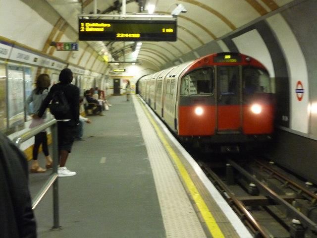 Covent Garden Platform